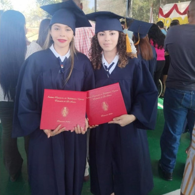 2bb0ab76-b5a7-4697-a109-9e0c381c4eab-e5b6766d4f75dca230d811d026619f42.jpg