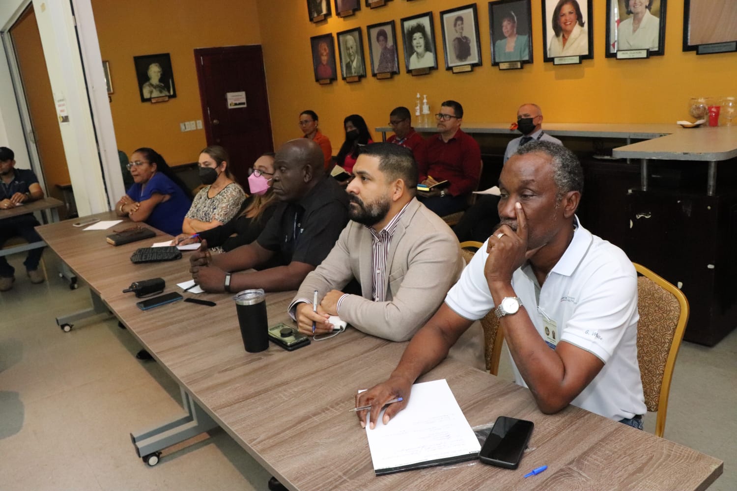  Coordinan estrategias de trabajo para año lectivo 2023
