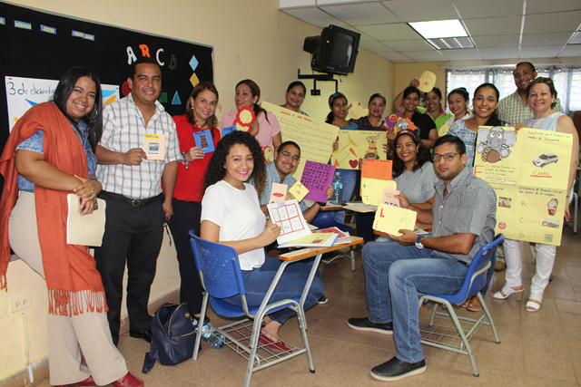 Directora general supervisa capacitaciones de verano en Azuero