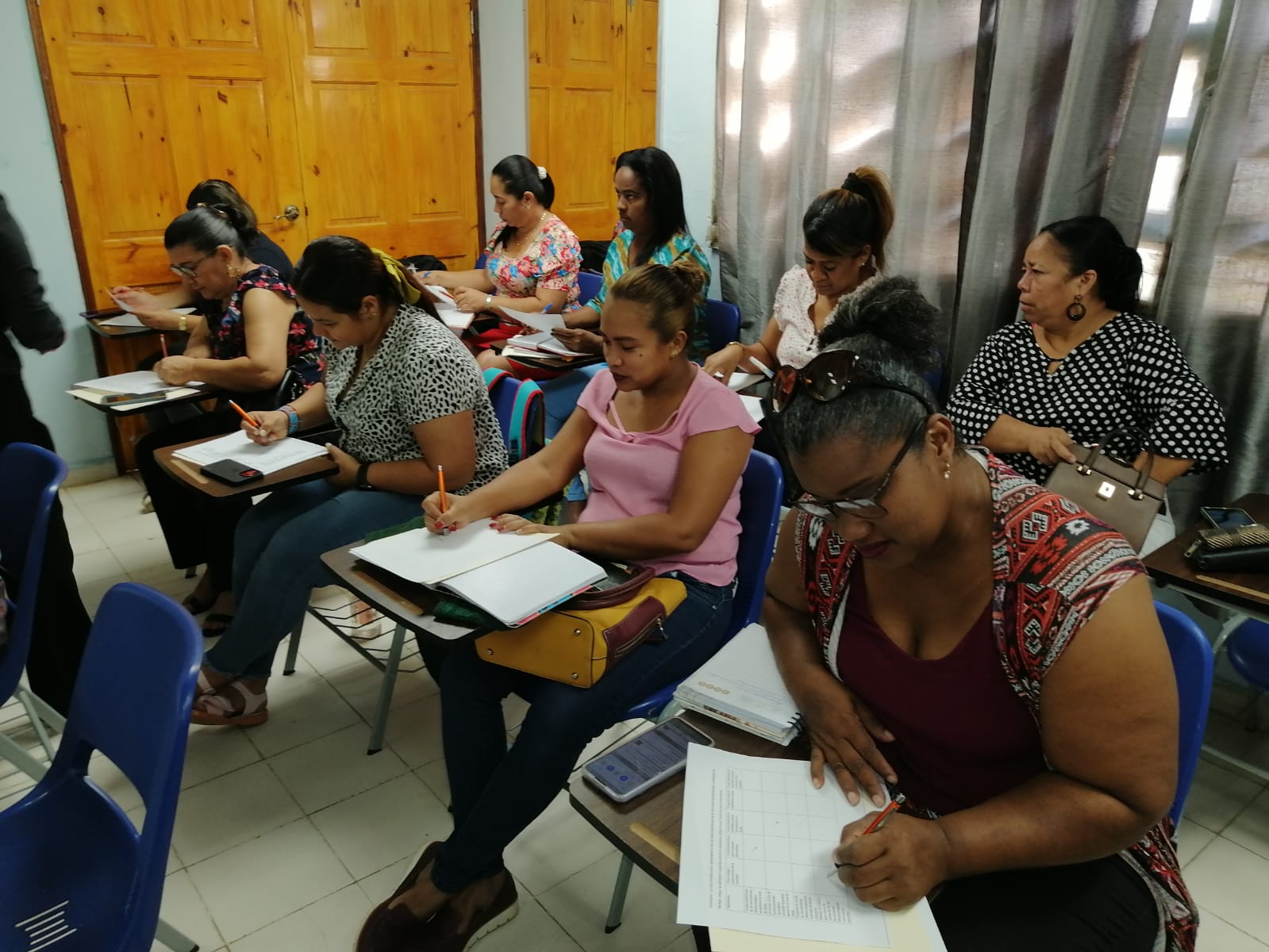 Docentes y técnicos se capacitan sobre Tiflotecnología