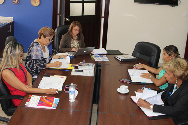 Patronos del IPHE realizan primera reunión ordinaria anual