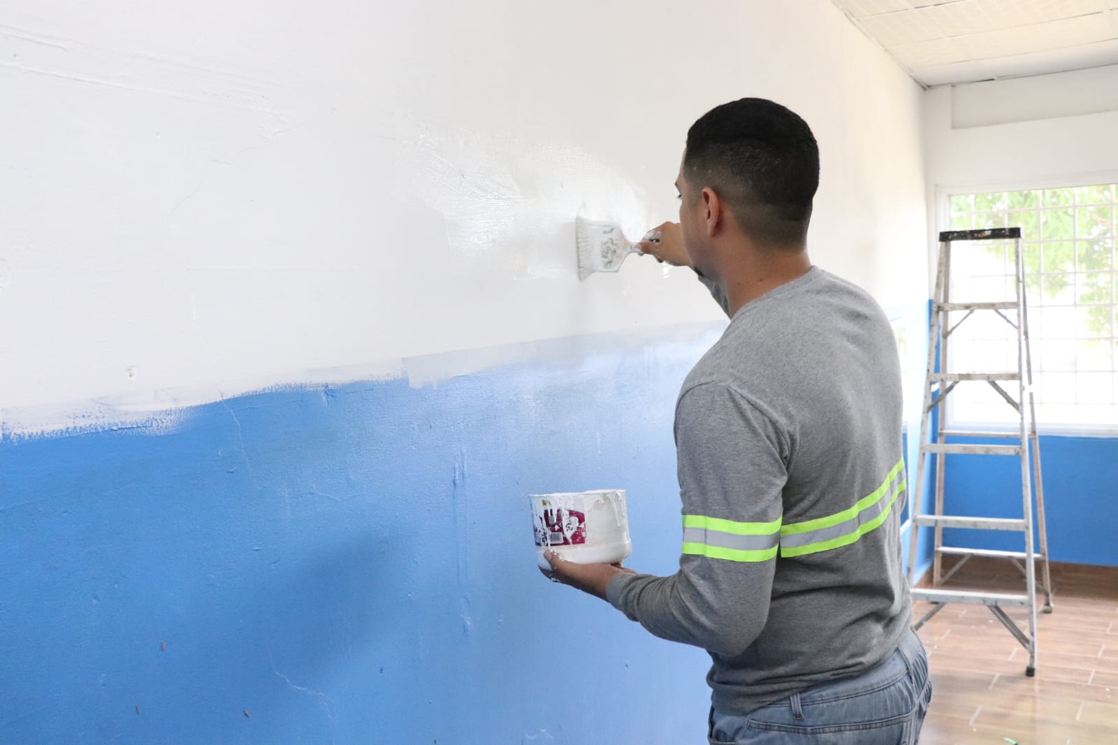 Realizan reparaciones a las instalaciones de escuelas y programas del IPHE