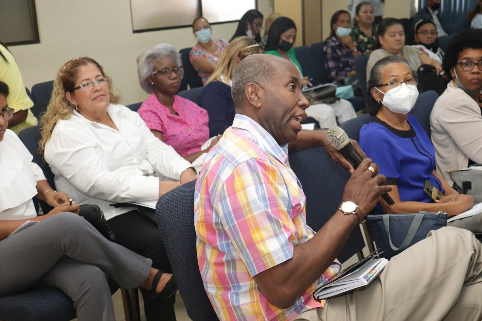 Continúa semana de organización docente en Escuela de Enseñanza Especial