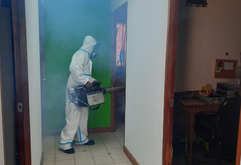 Fumigan Extensión de Tocumen para año escolar