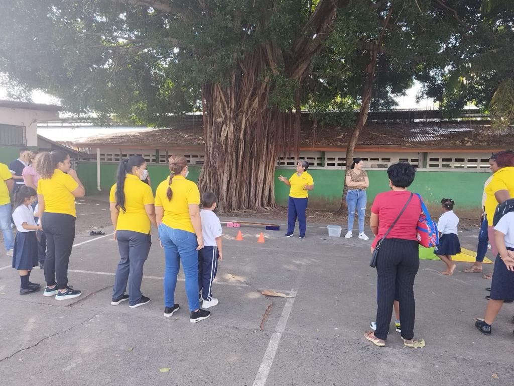 Equipo técnico realiza taller de estimulación multisensorial