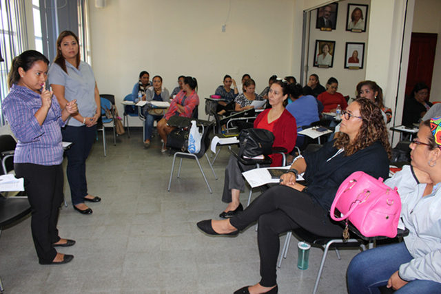 Docentes se capacitan en la temática sobre Abordaje Ecológico Funcional