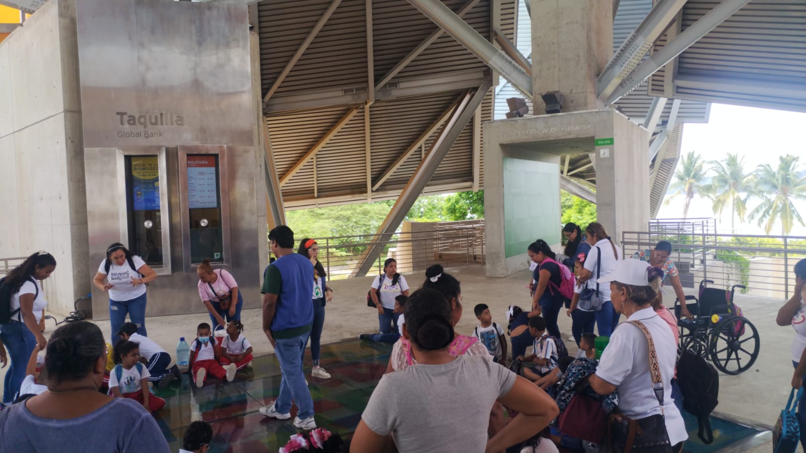 Estudiantes del IPHE Tocumen conocen Museo de la Biodiversidad