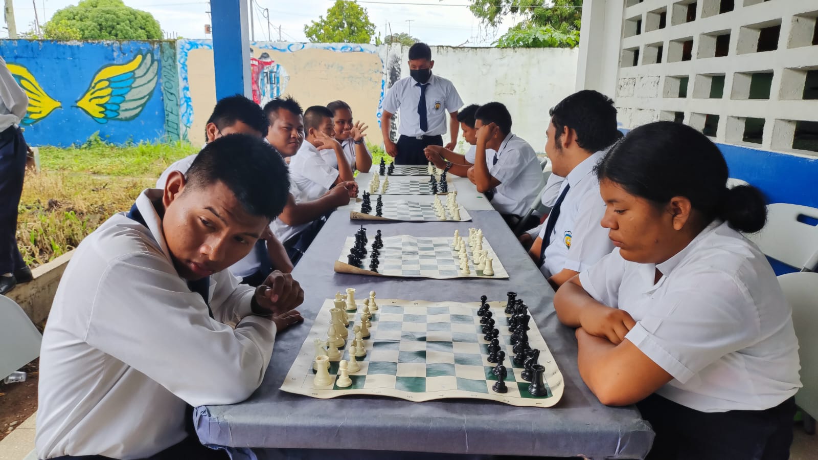 Alumnos mejoran su concentración a través del Ajedrez