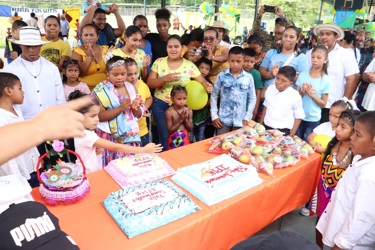 Con evento cultural celebran Aniversario 43° de la Extensión de Darién