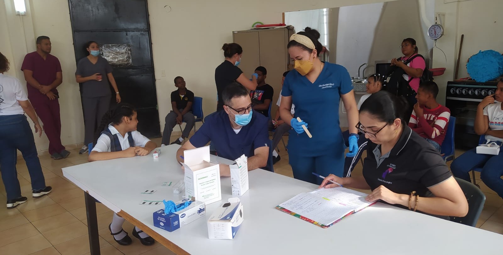 Realizan Feria de Salud Bucal en la Extensión de Colón