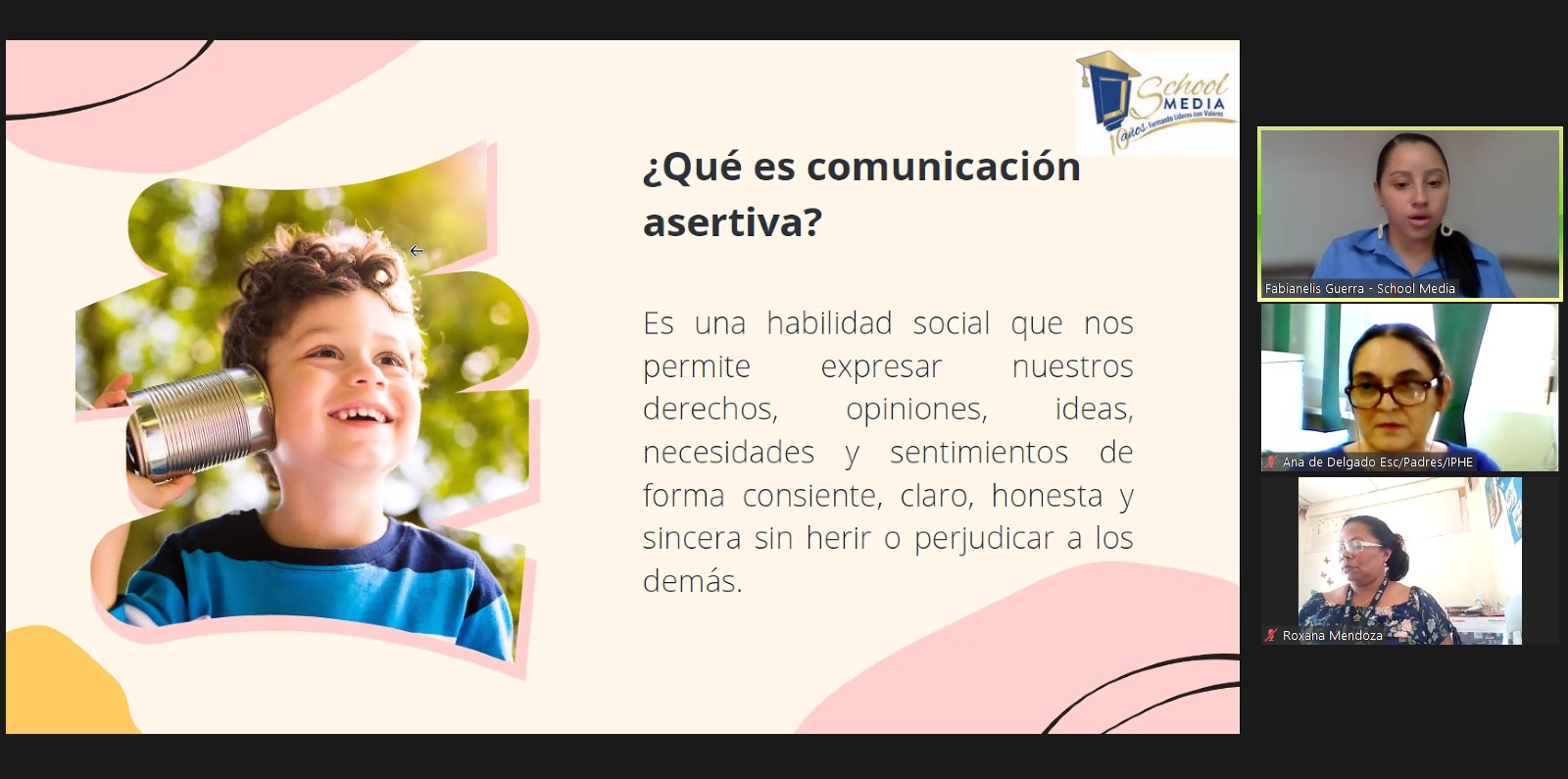 Capacitan a padres sobre Autoconocimiento y Comunicación Efectiva
