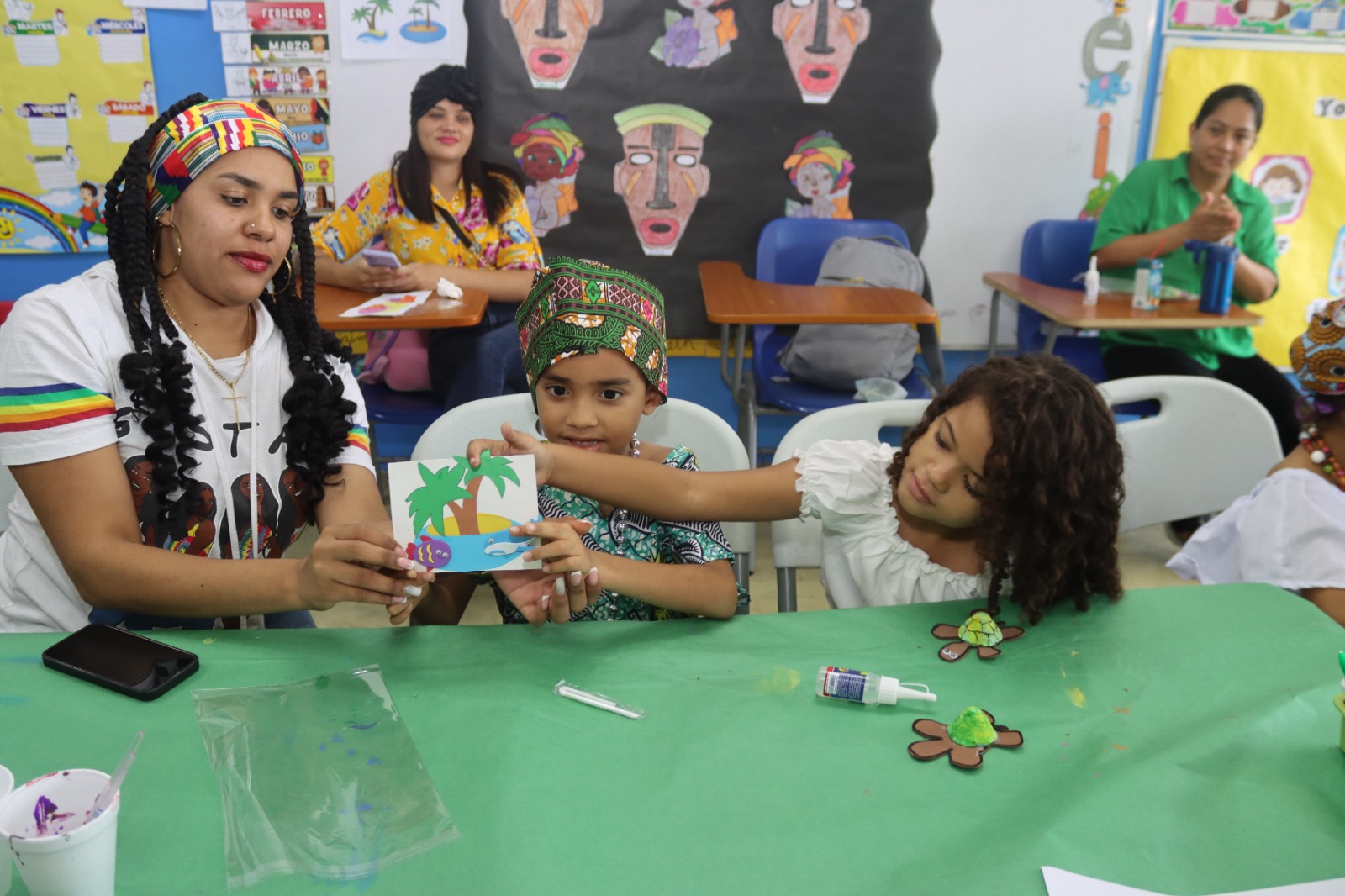 ENSOR y el Programa de Autismo clausuran Mes de la Etnia Negra