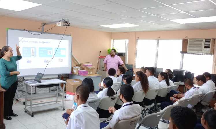Estudiantes de CTI de Penonomé reciben orientación para su inserción laboral