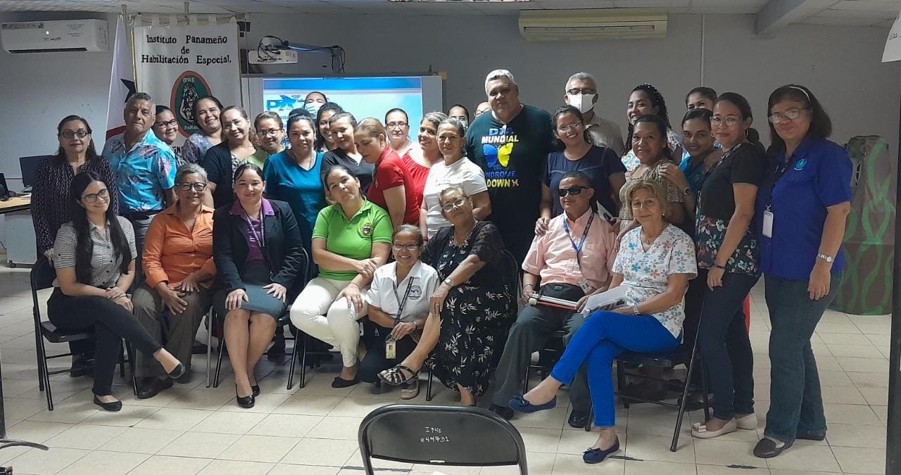 Personal de Veraguas participa en taller sobre mediación comunitaria