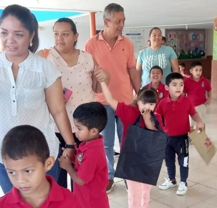 Padres en Veraguas conocen sobre normas de conducta y manejo de emociones