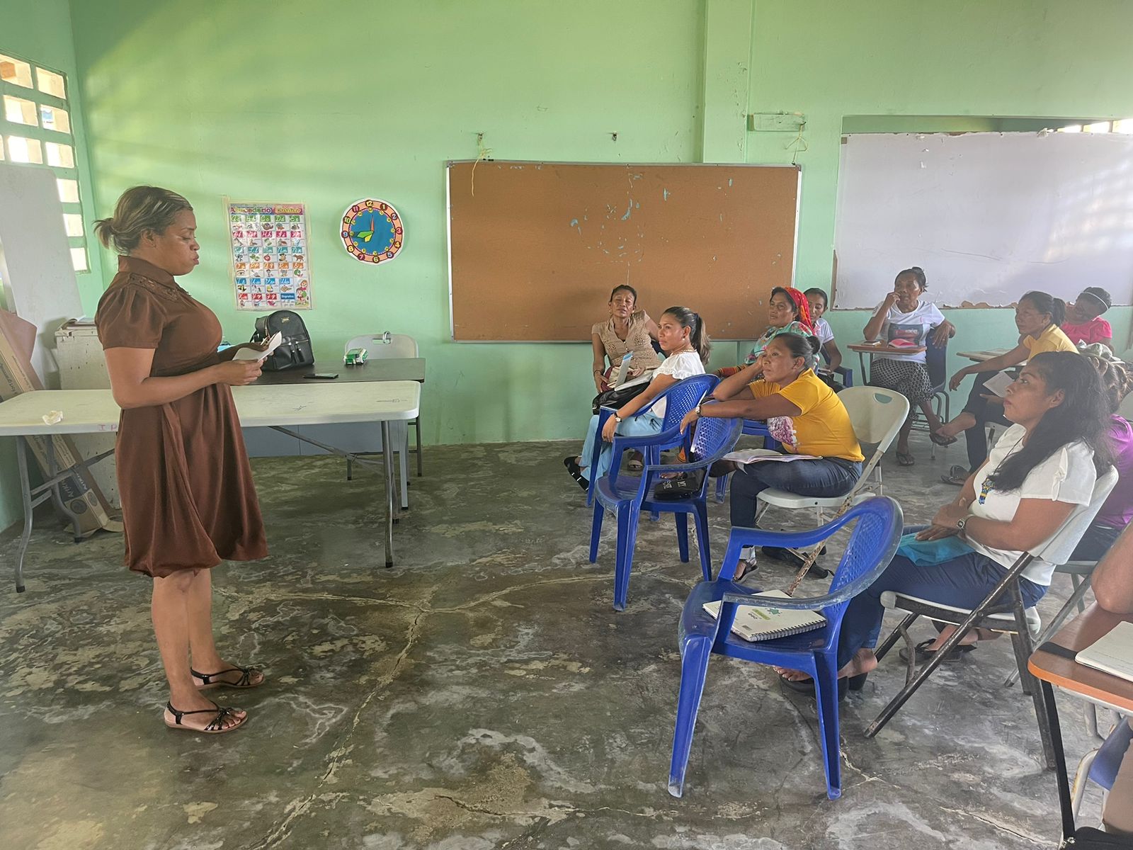 Psicólogos en Guna Yala orientan a padres de familias en temas de inclusión social
