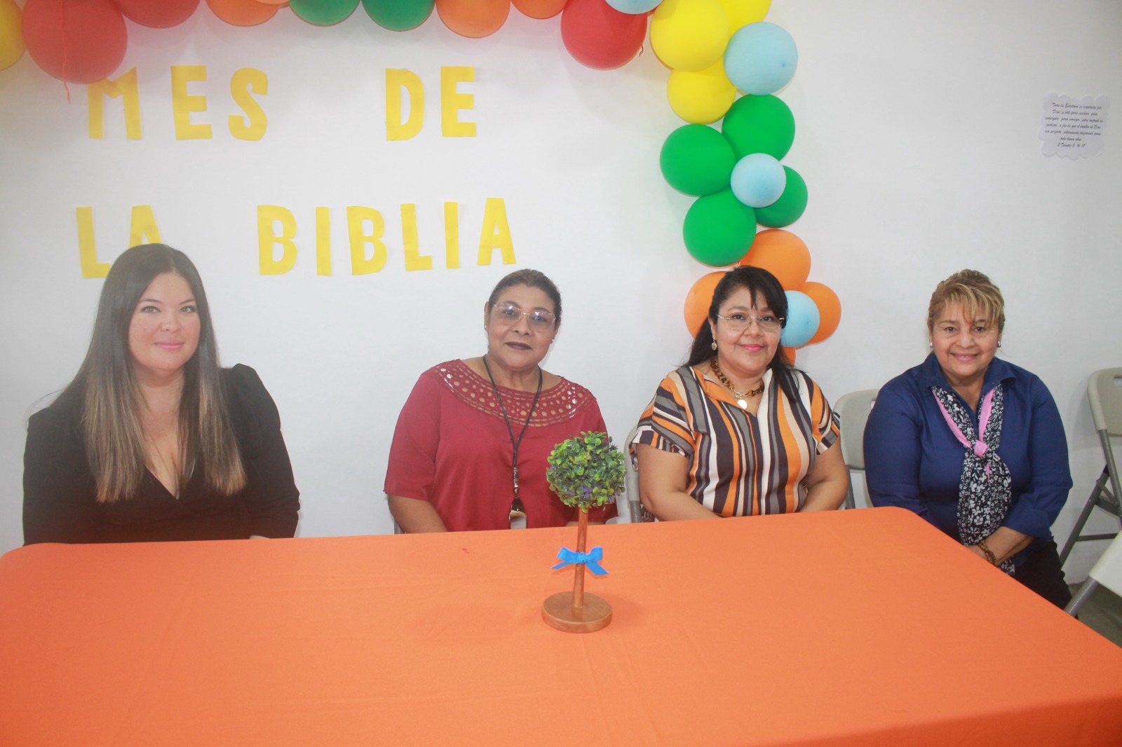 Escuela de Ciegos conmemora Mes de la Biblia