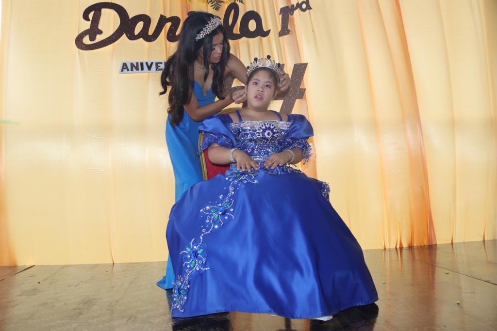 Extensión de los Santos celebra 54 años de Aniversario