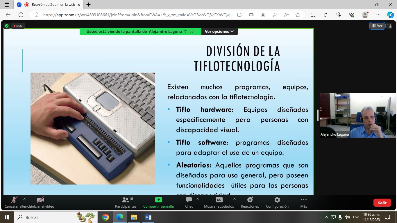 Capacitan a padres y público en general sobre uso de la tiflotecnología