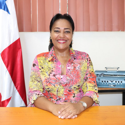 Profesora Yamilteh Taylor