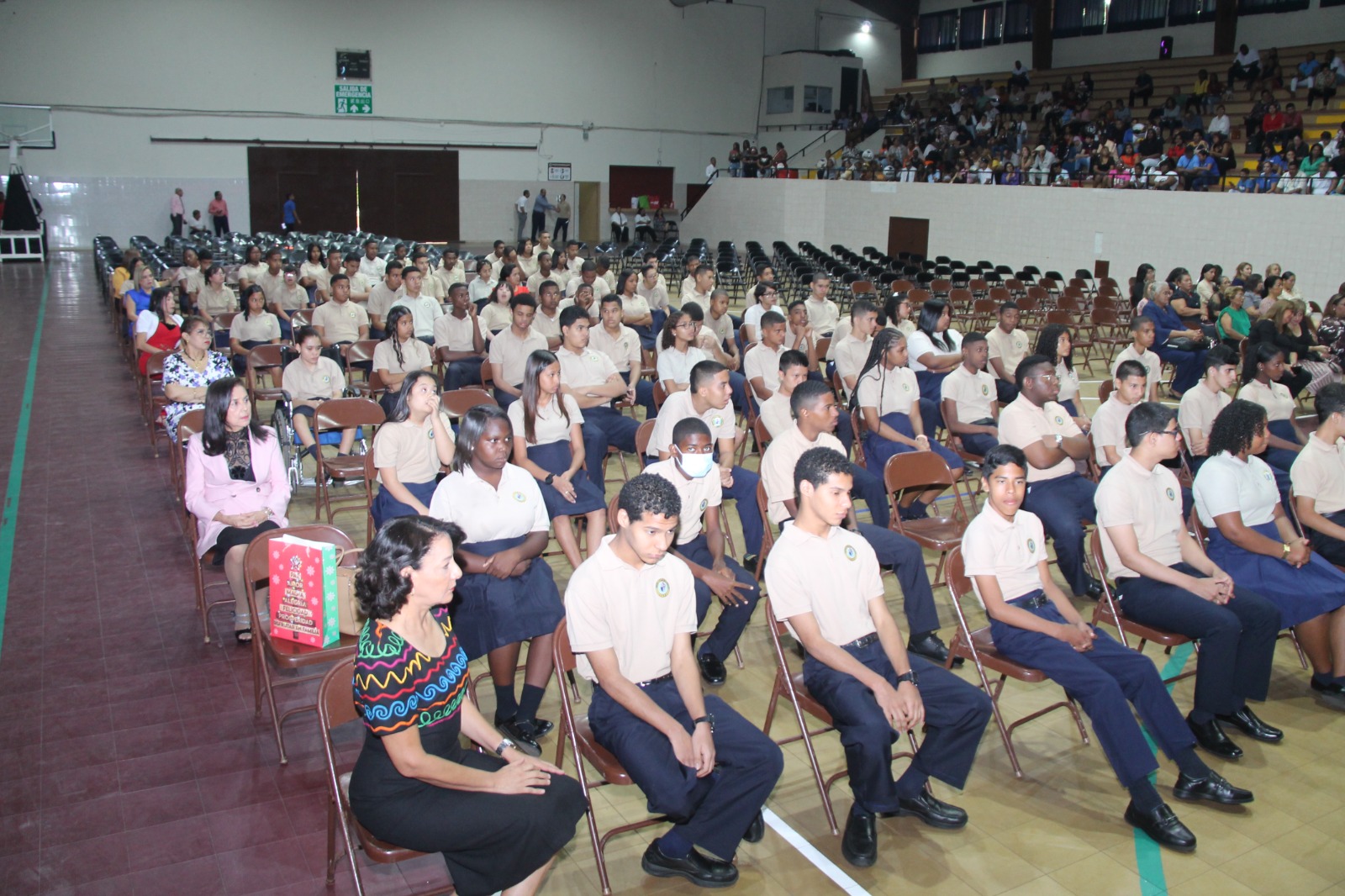 EVE gradúa a estudiantes de Premedia y CTI