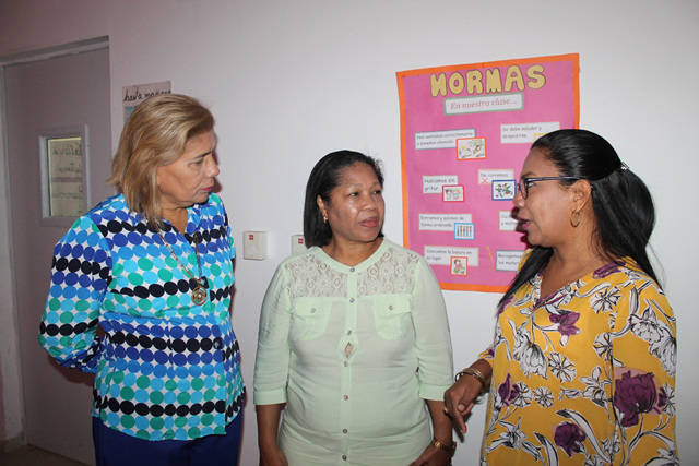 Padres de familia de la Escuela de Enseñanza Especial del IPHE comparten experiencias sobre el autismo