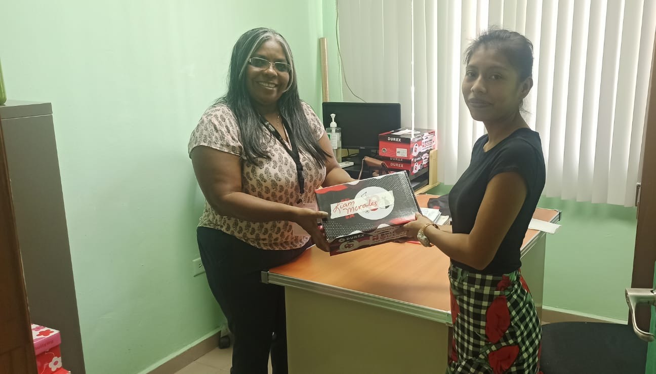 Entregan calzados escolares a estudiantes de Panamá Este
