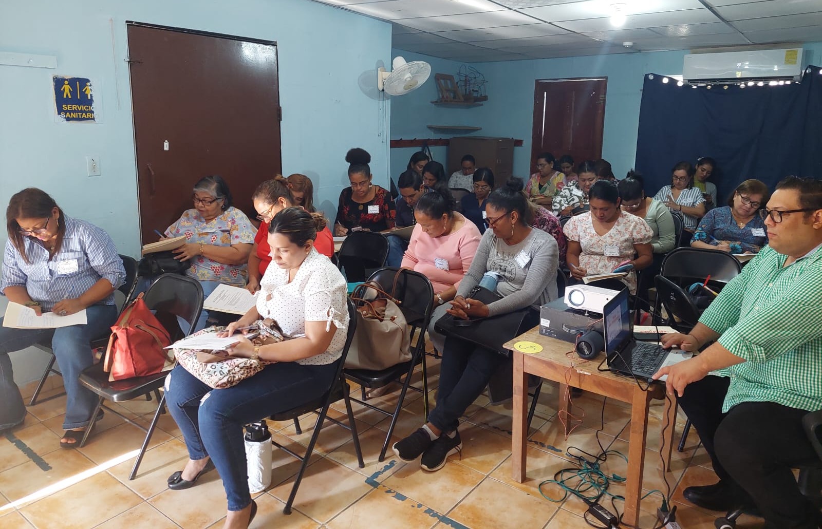 Docentes y técnicos se familiarizan con el Servicio de Estimulación Multisensorial
