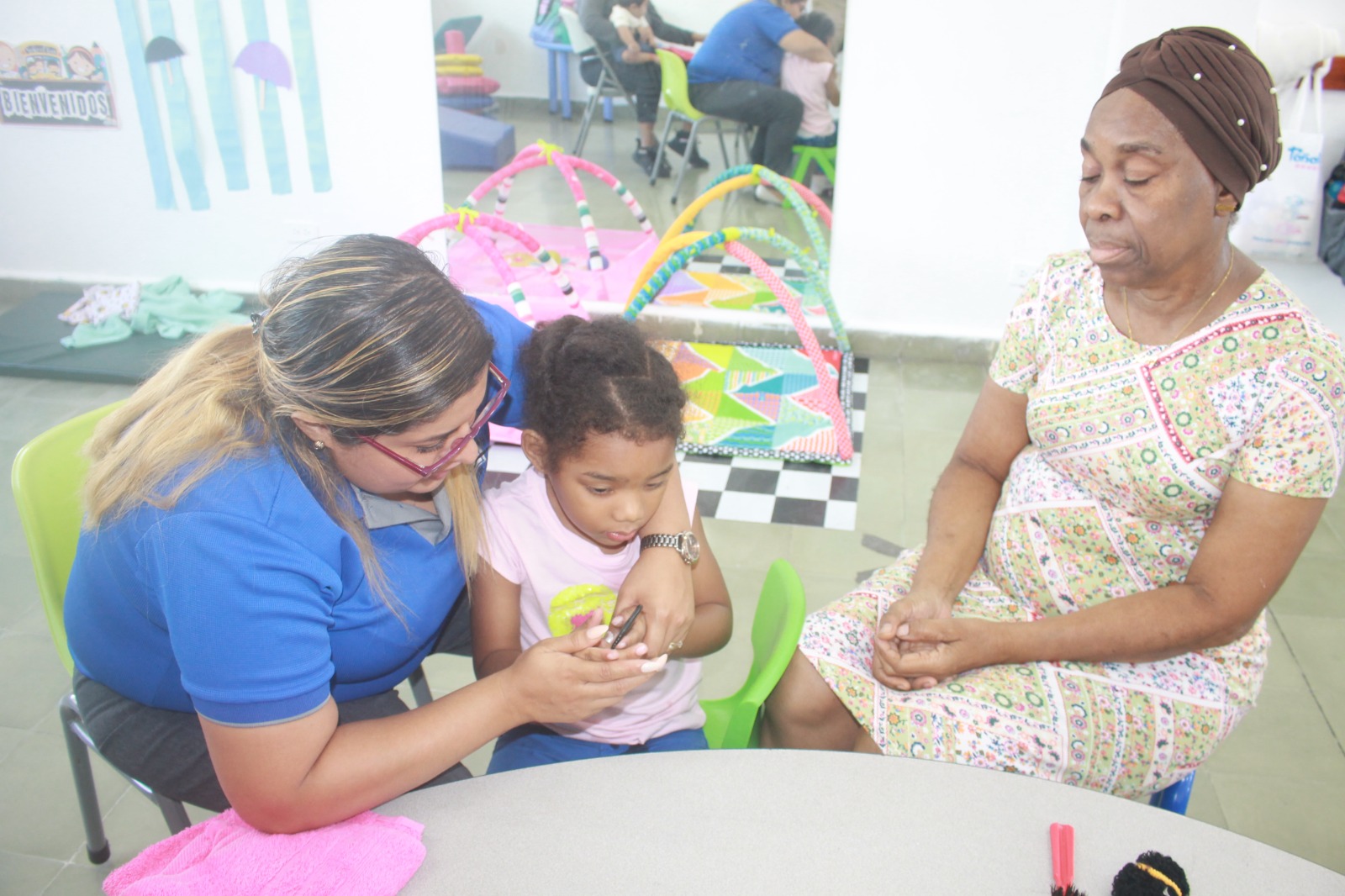 Estudiantes de Escuela de Ciegos conocen sobre aseo personal