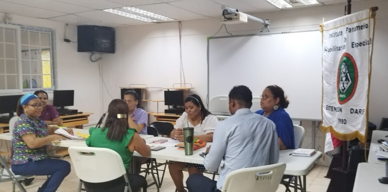 Directivos y técnicos de Darién coordinan acciones para el año escolar