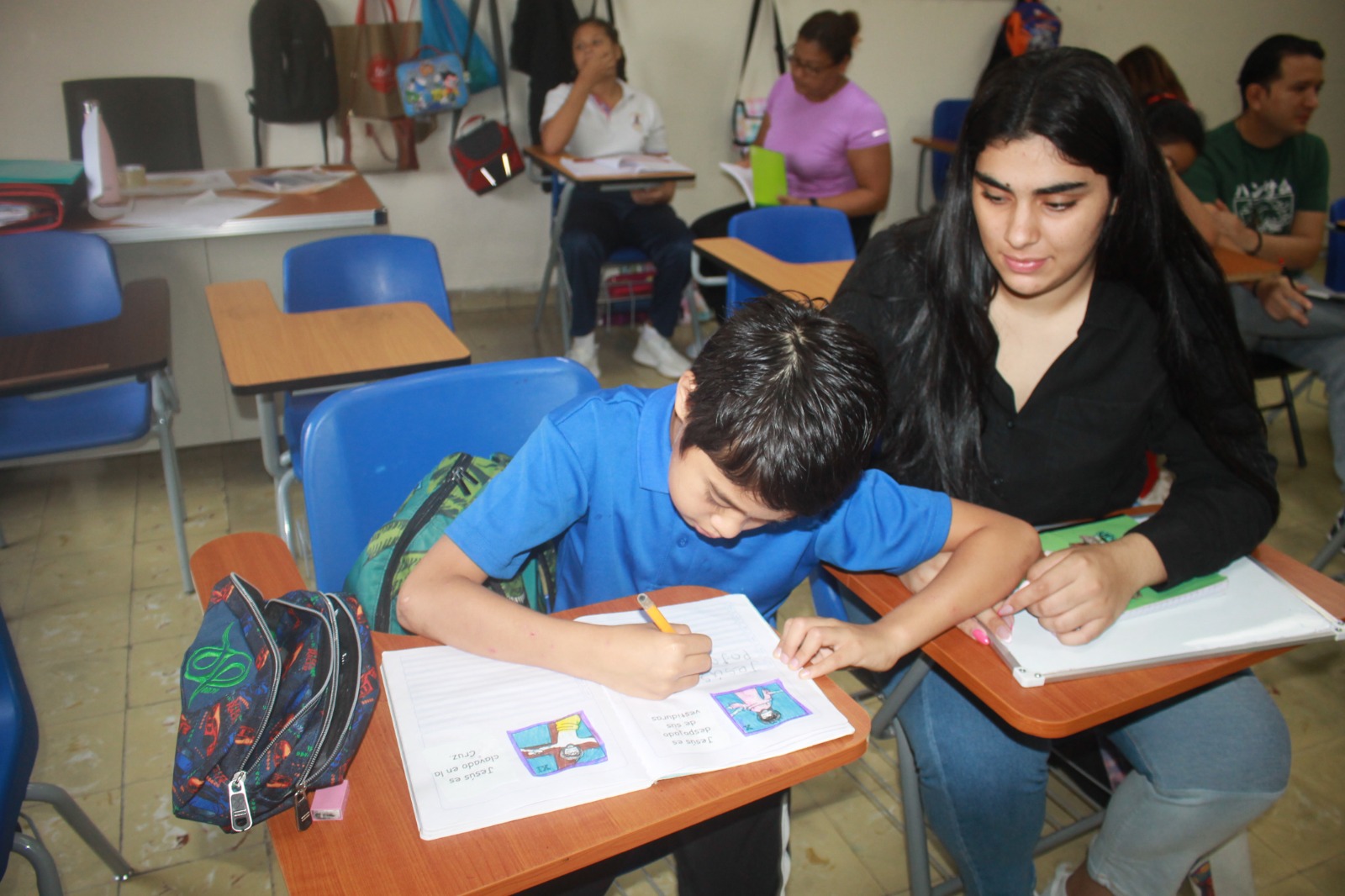 Estudiantes con Autismo enriquecen su conocimiento en ciencias naturales