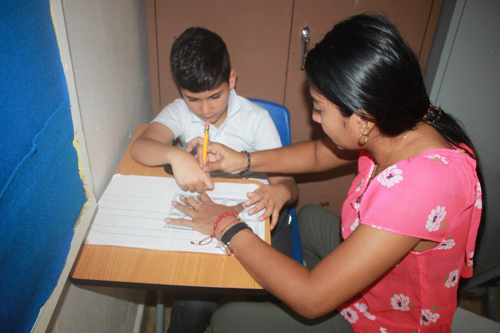 Estudiantes con Autismo aprenden sobre las operaciones matemáticas
