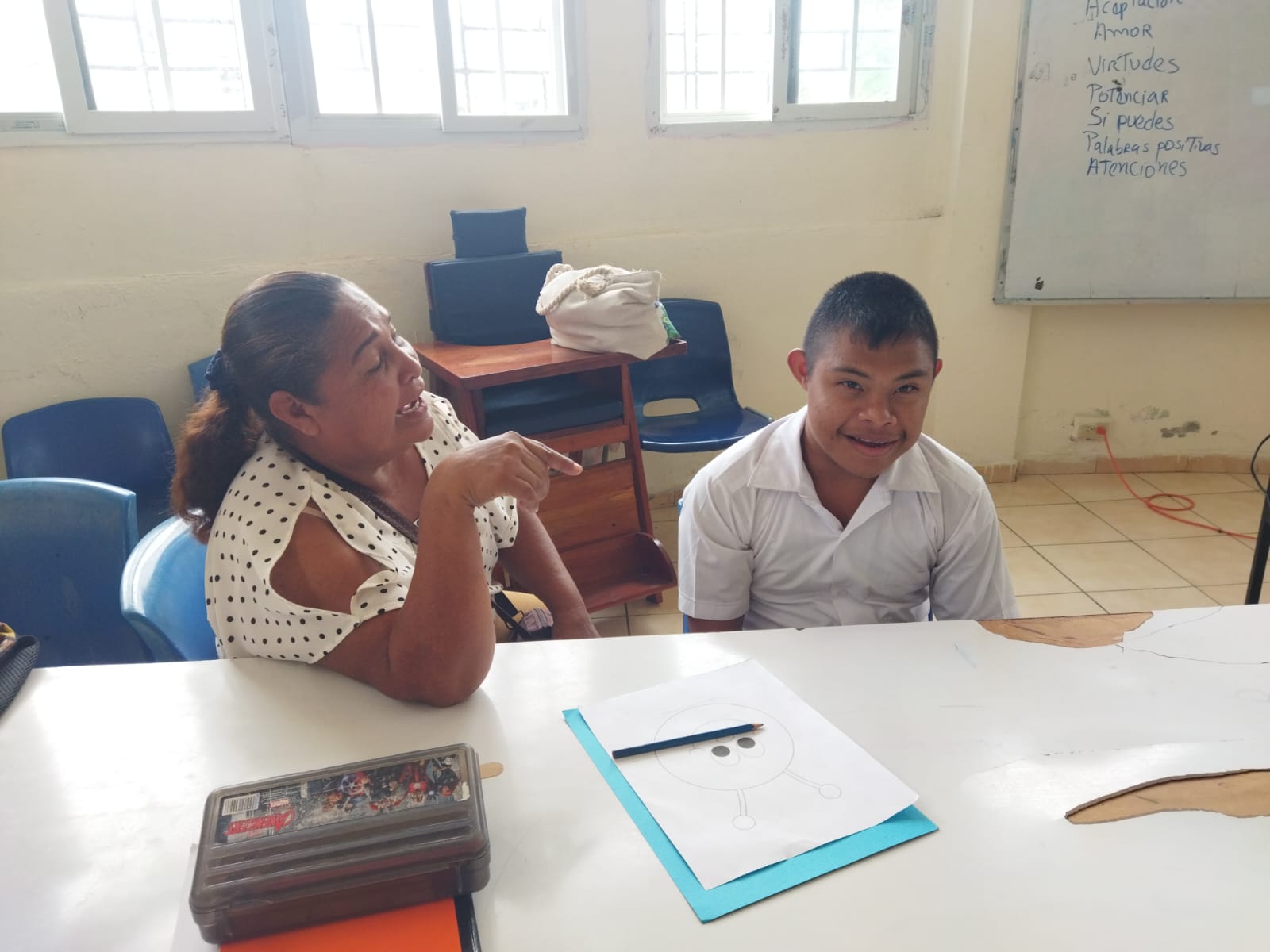 Taller de Colaboración entre Familias, Escuela y Discapacidad en la Extensión de Colón