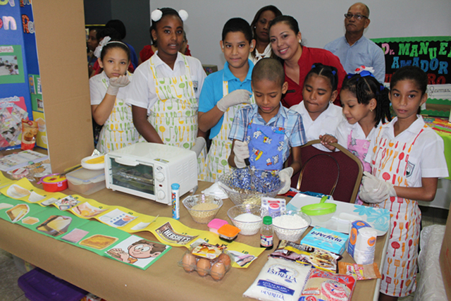 Docentes de la Escuela de Enseñanza Especial exponen sus “Experiencias Exitosas”