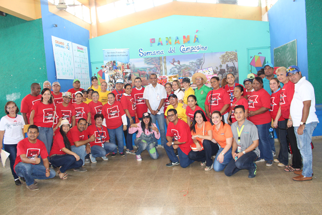 Voluntarios llevan servicios, recursos y apoyos a menores de edad albergados en casa hogares