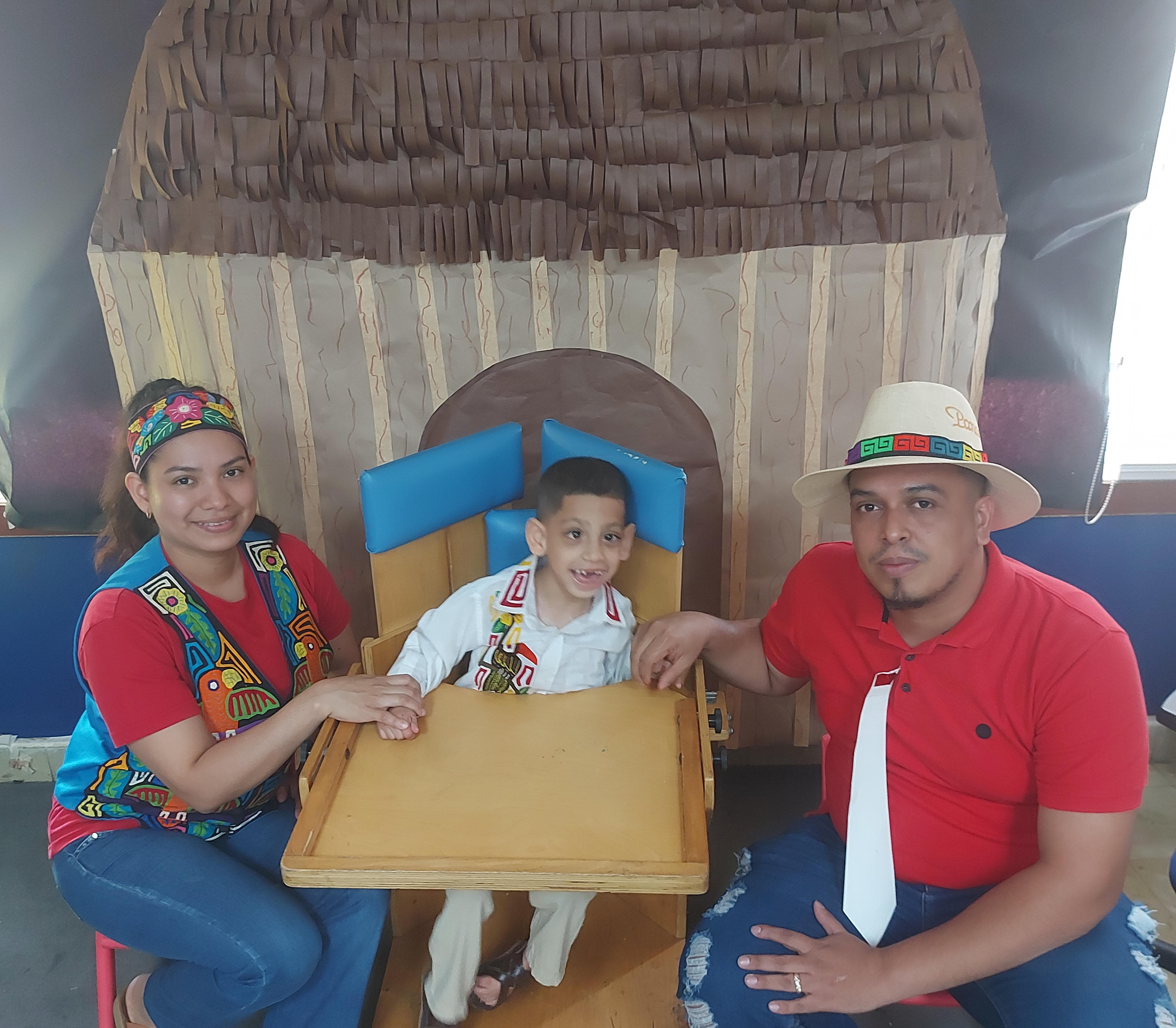 Estudiantes del Programa de Parálisis conmemoran el Día Internacional de los Pueblos Indígenas