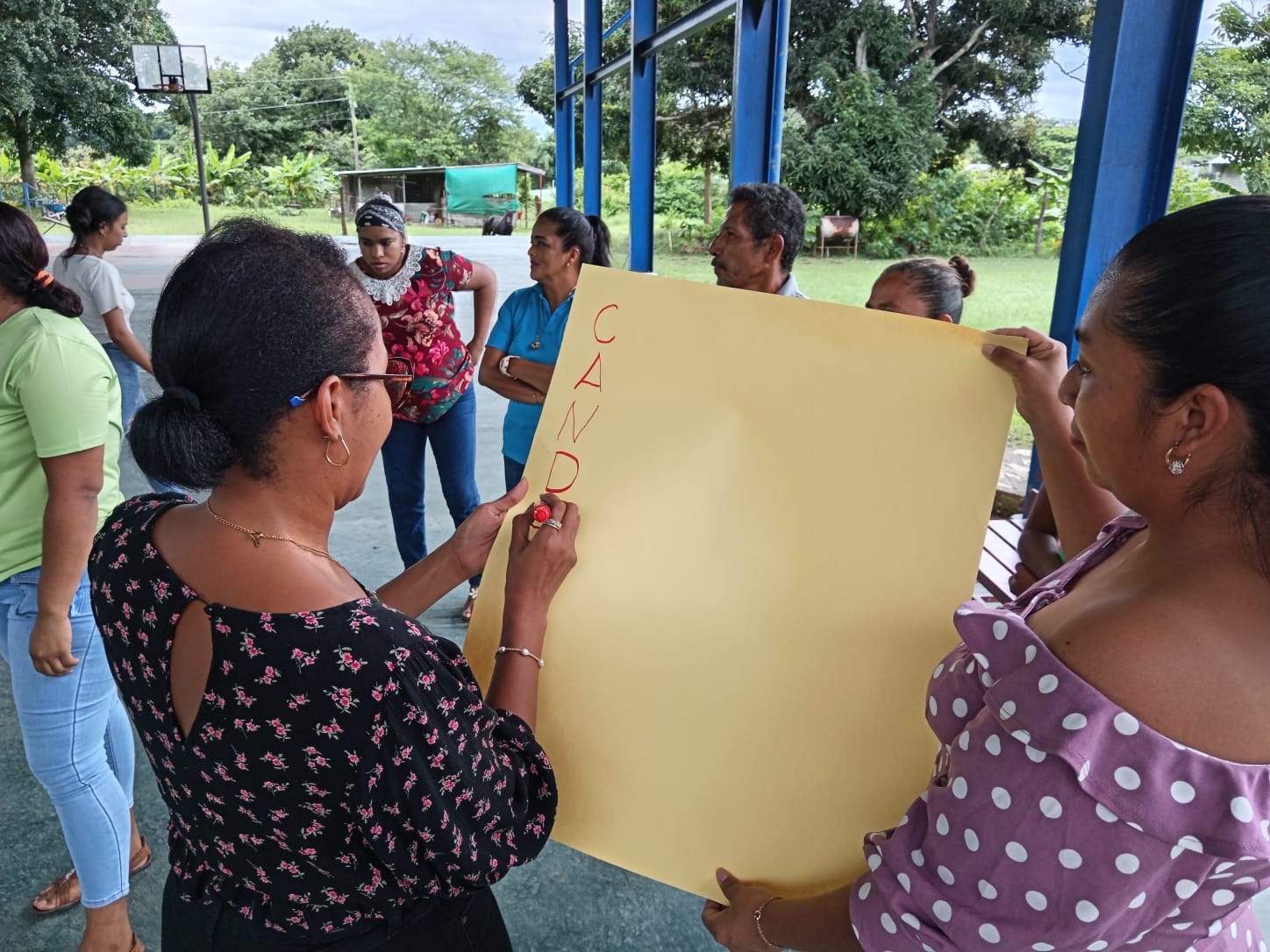 Padres Comprometidos de la Extensión de Antón Asisten al Taller: ¡Estoy Aquí!