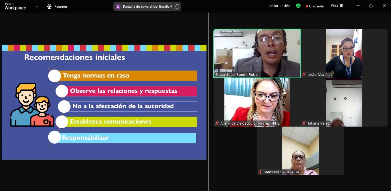 Capacitan a padres y público en general sobre discapacidad intelectual e inclusión