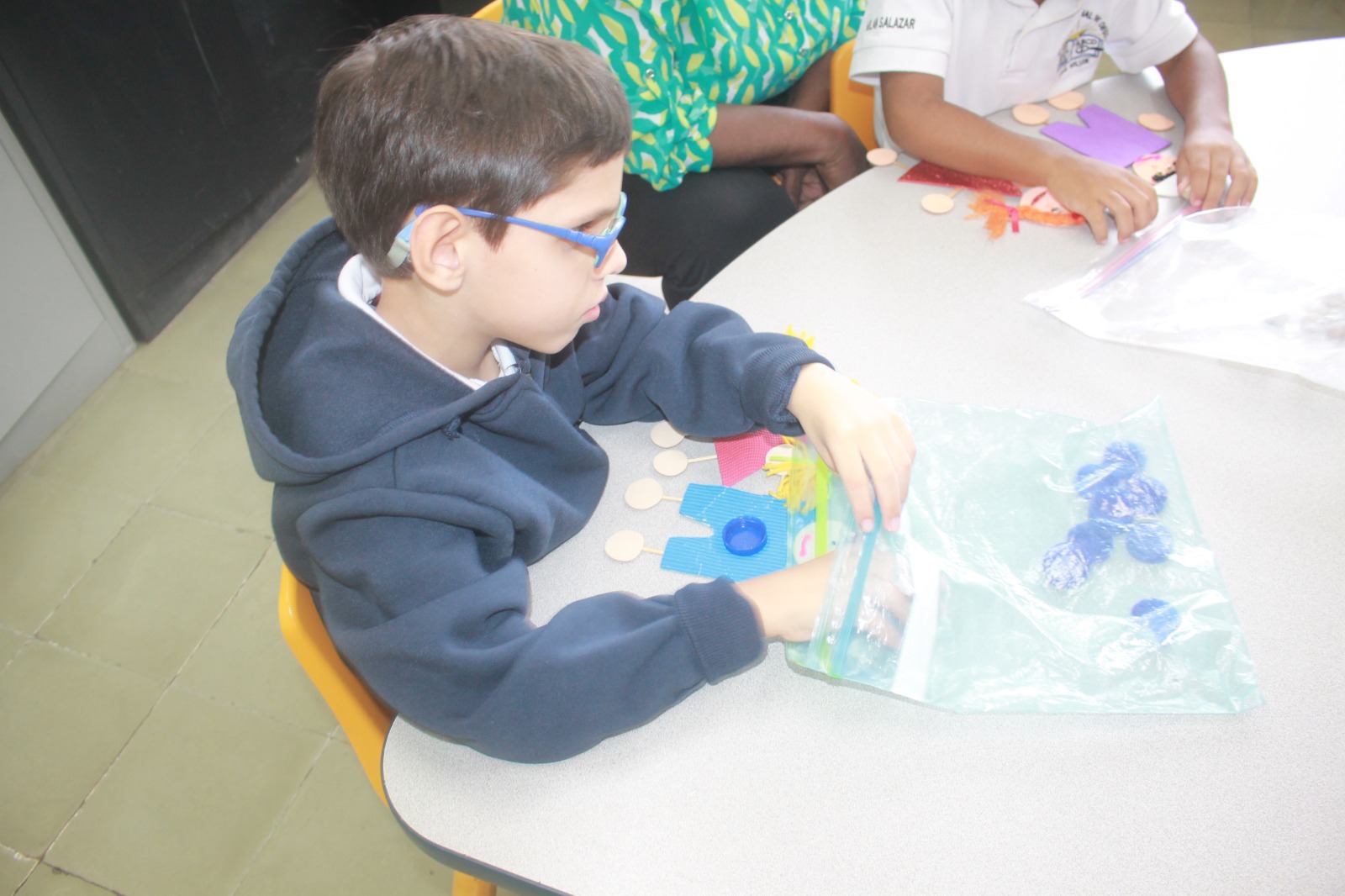 Estudiantes de la Escuela de Ciegos realizan actividades preliminares