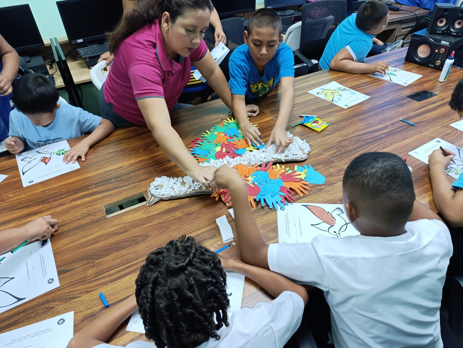 Promoviendo una Cultura de Paz en la Comunidad Educativa de Antón