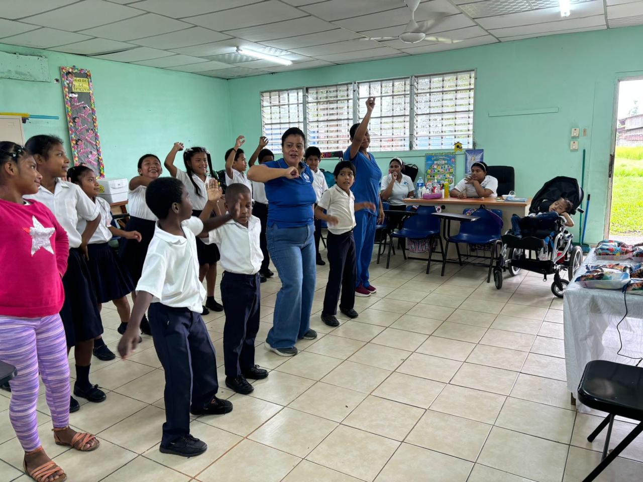 Taller: El juego como herramienta terapéutica en el lenguaje en Bocas del Toro