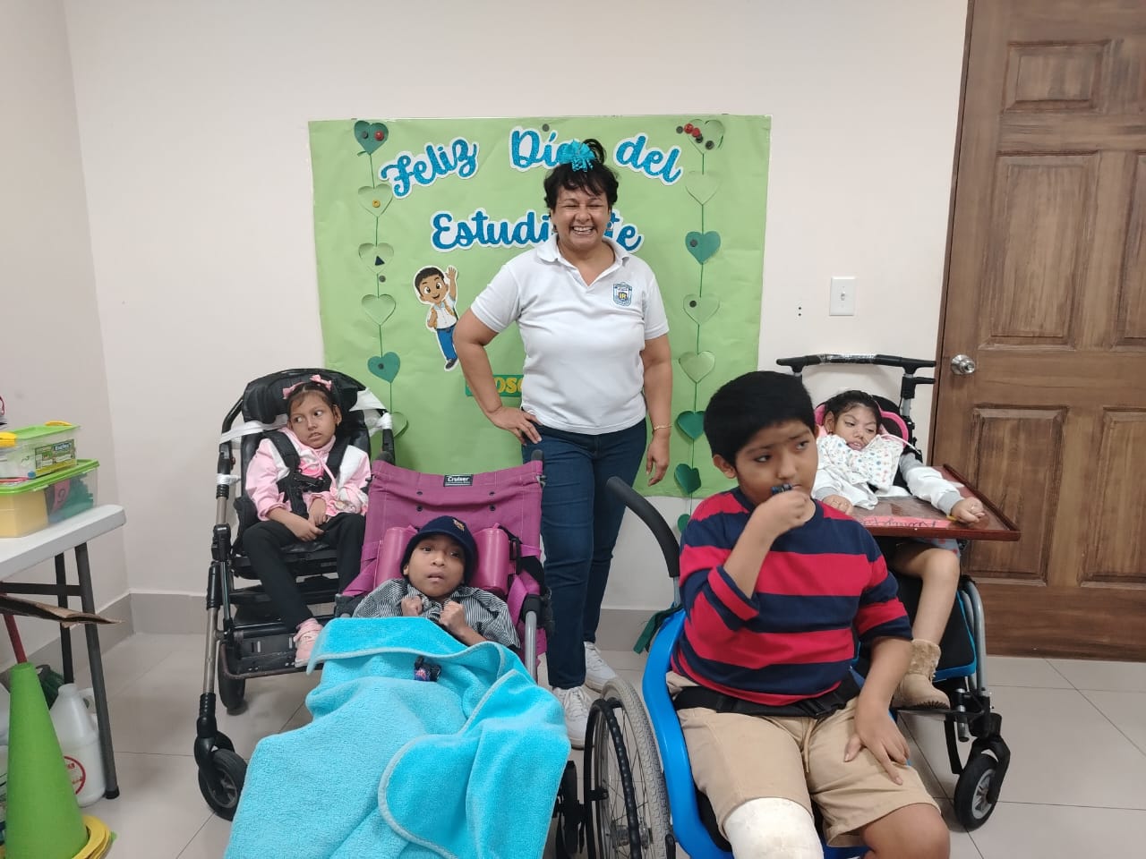 Celebración del Día del Estudiante en el Módulo de Parálisis Cerebral de Santa Librada
