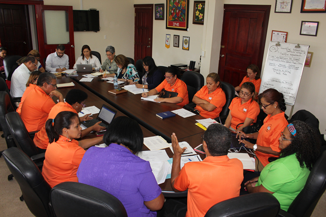 ASEEIPHE conoce proyectos institucionales para el 2018  
