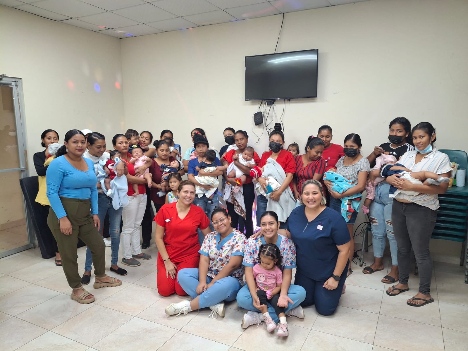Realizan taller Sensorial para bebés prematuros en Penonomé
