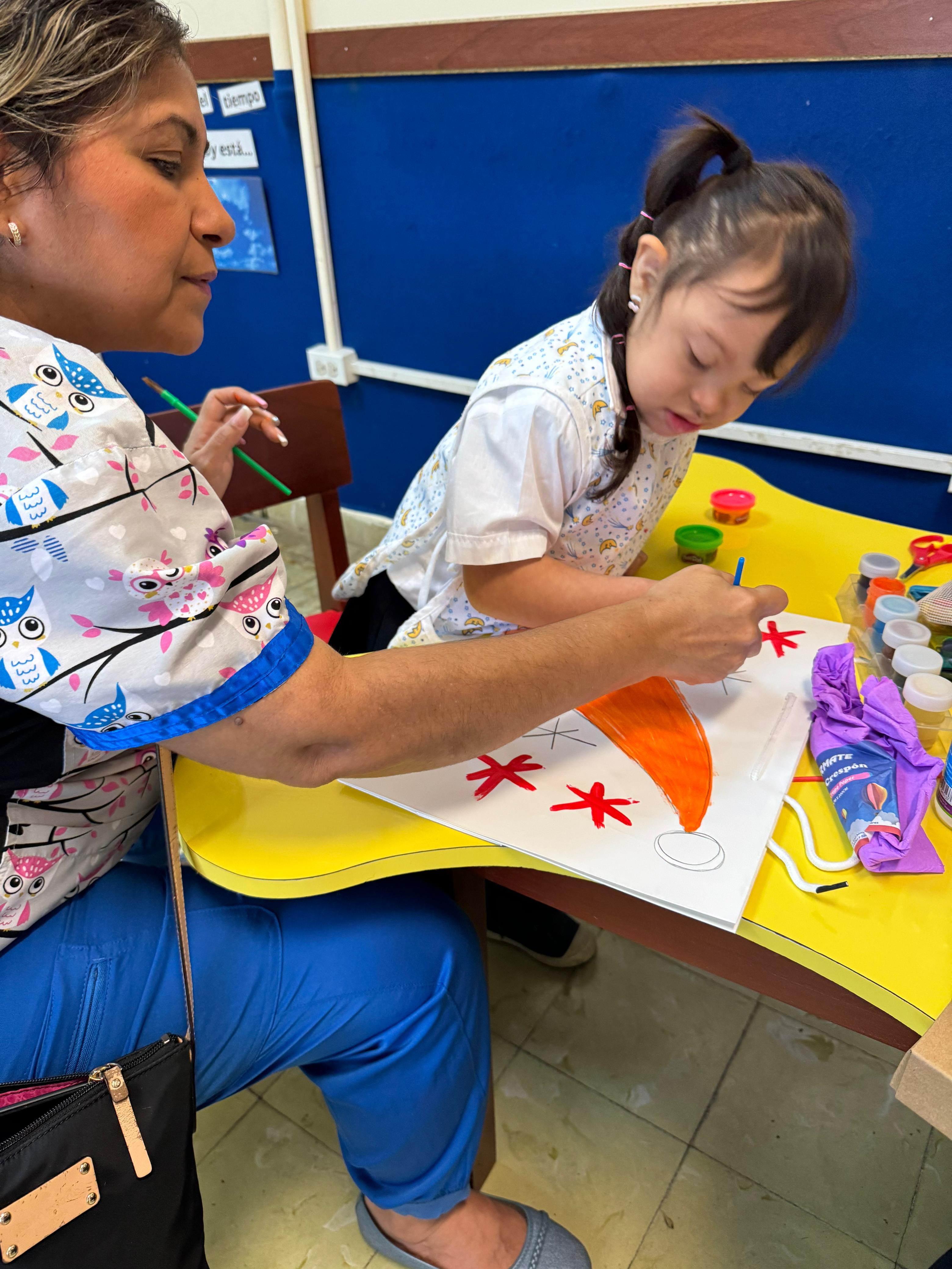 Taller inclusivo fomenta valores de solidaridad y esperanza