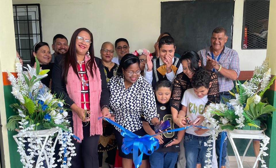 Develan Placa en el Nuevo Módulo de Tierras Altas del IPHE en Chiriquí