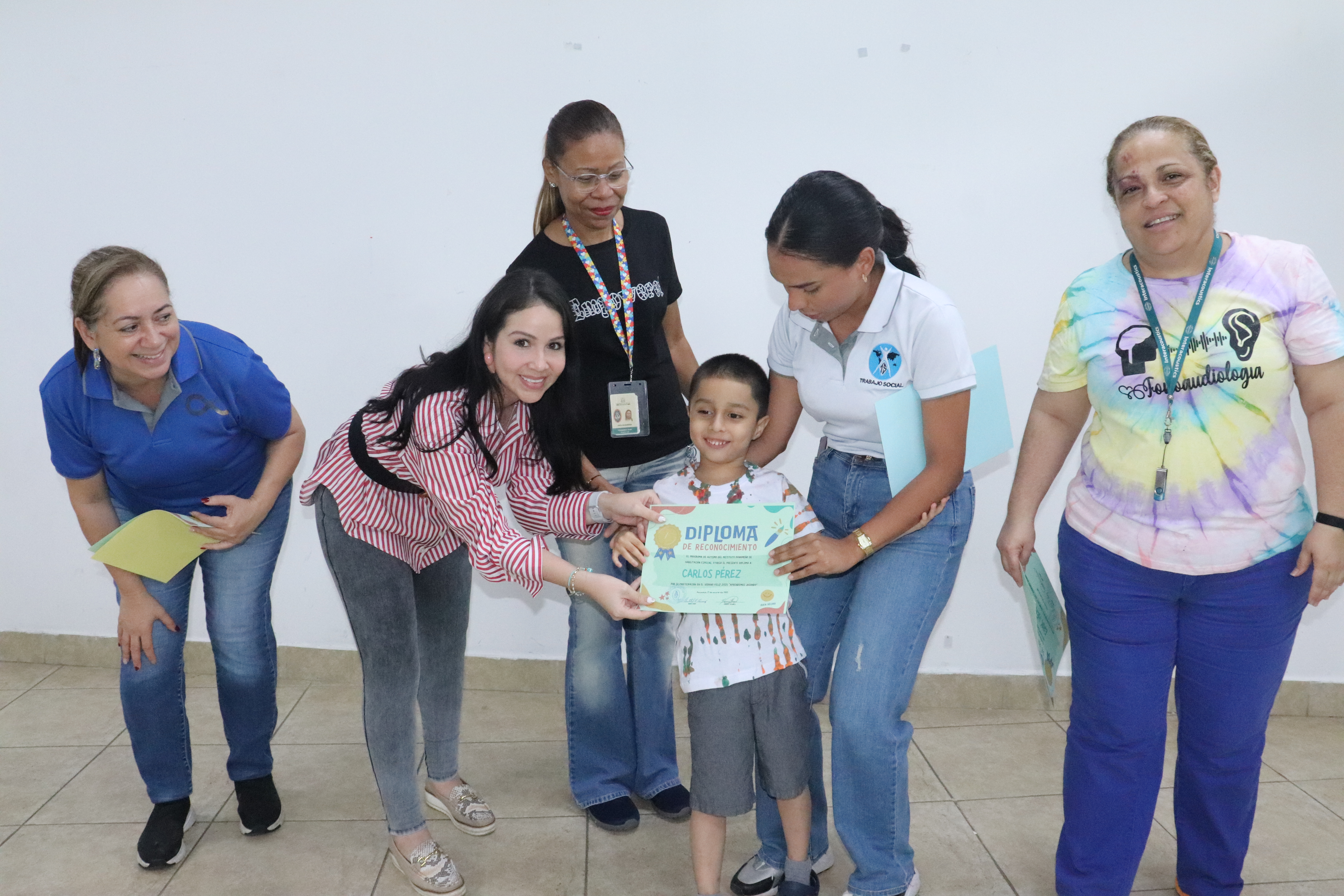 Programa de Autismo realiza cierre del Verano Feliz