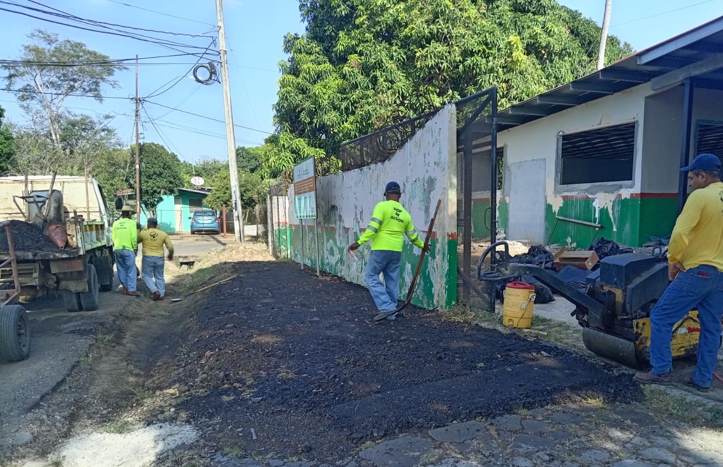 Acondicionan sede de Los Santos para el año escolar 2025