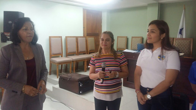 Técnicos y docentes del IPHE de Herrera se capacitan y sensibilizan en manejo de Autismo