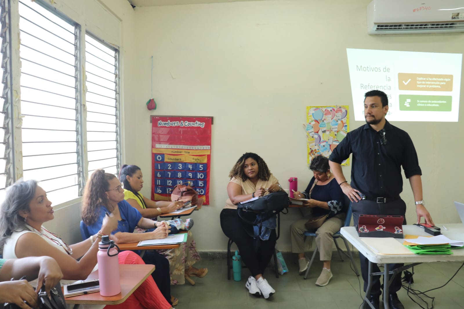 Organización docente en la Escuela Nacional de Ciegos Helen Keller